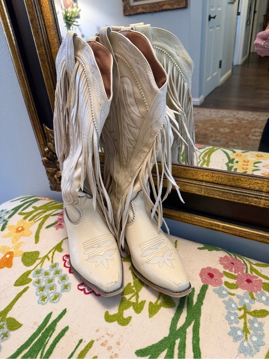 Vintage Shoes - Vintage Ivory Fringe Western Mid-Calf Boots